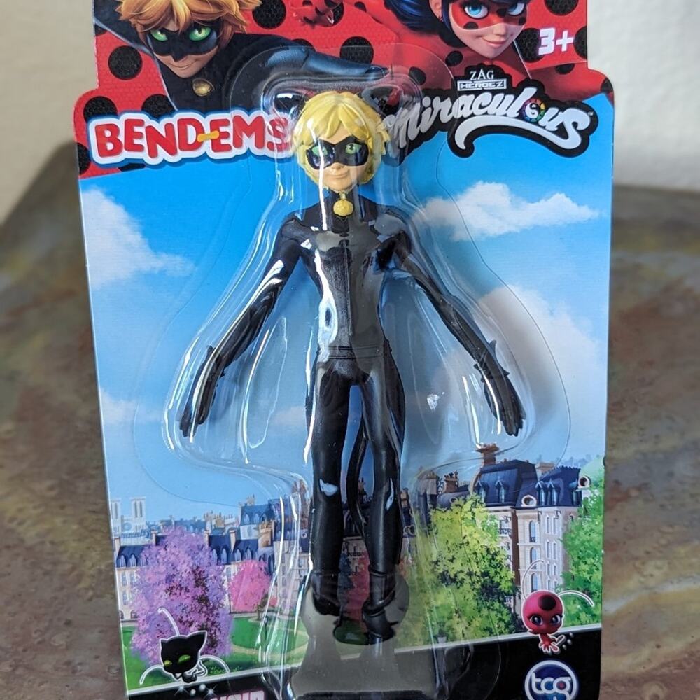 cat noir mini bendable figurine miraculous